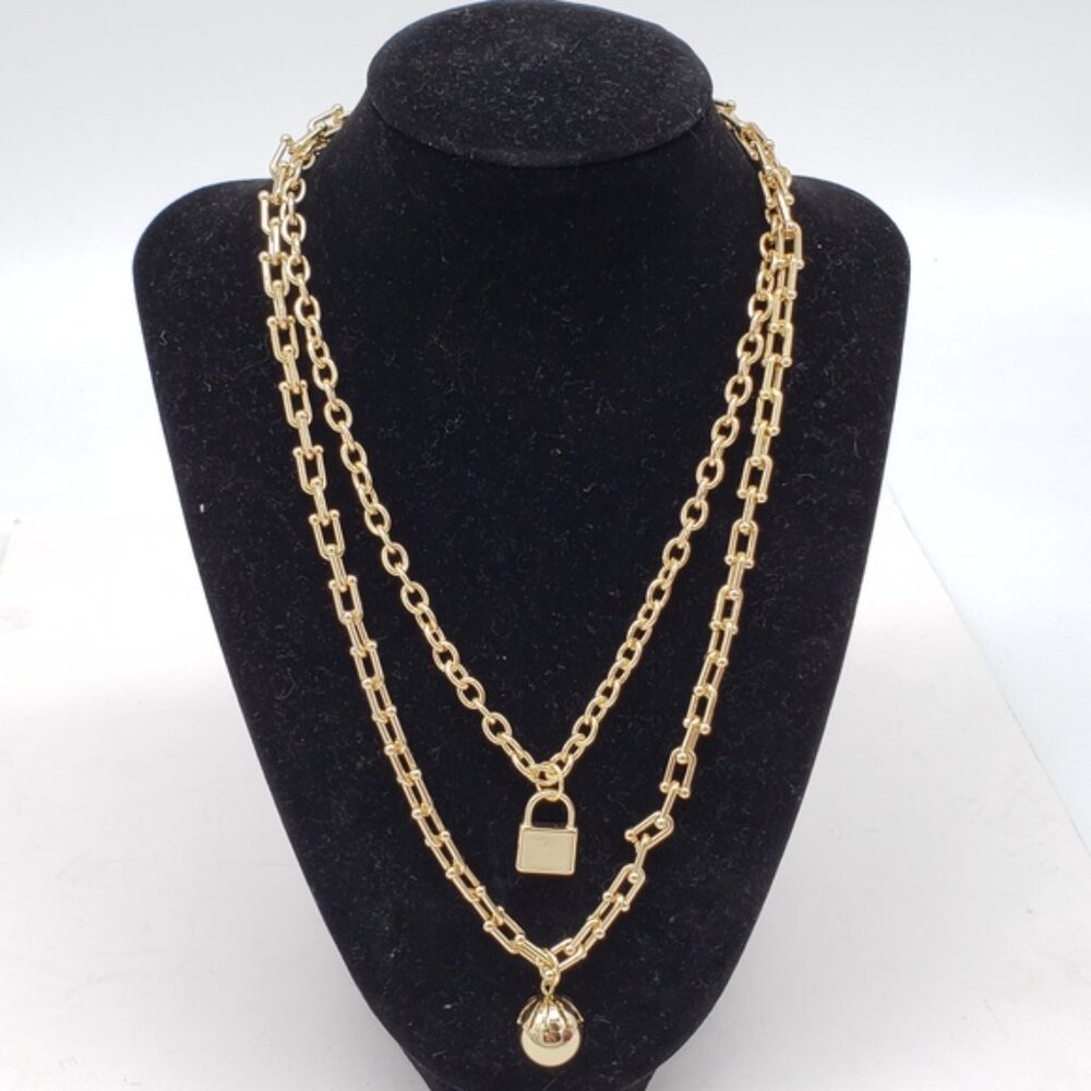 Authentic Louis Vuitton Lock & Key W/ Unbranded Stainless Steel Gold Heart Chain